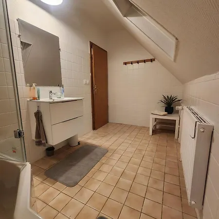 Min Hisele, Ma Petite Maison Apartamento