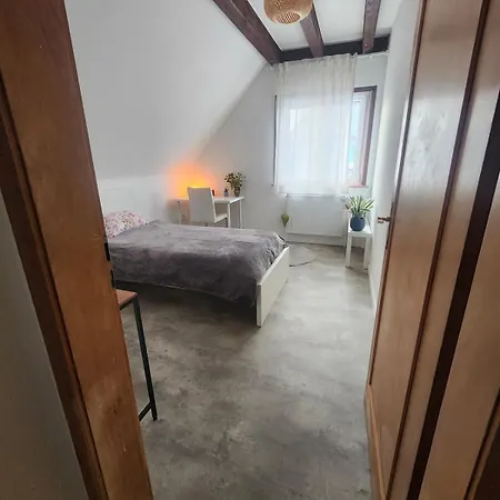 Min Hisele, Ma Petite Maison *